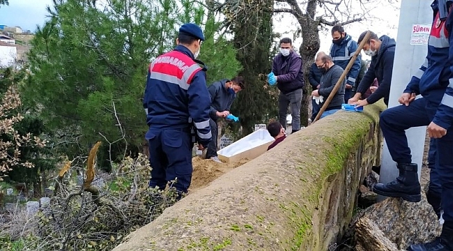Karantinada olan ailenin 10 aylık bebekleri yaşam savaşını kaybetti