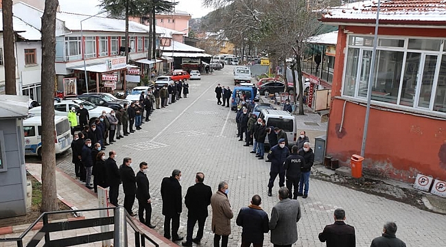 Kaymakam Mahmutoğlu törenle uğurlandı