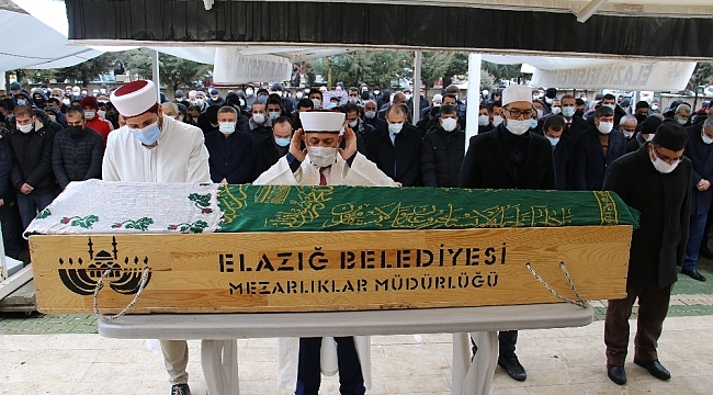Kazada hayatını kaybeden 12 yaşındaki Sude, son yolculuğuna uğurlandı