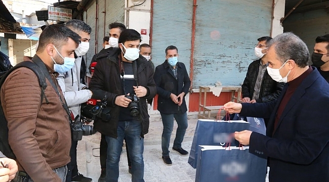 Kılınç, gazetecilerin gününü kutladı