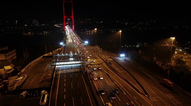 Kısıtlama öncesi 15 Temmuz Şehitler Köprüsü'nde trafik yoğunluğu havadan görüntülendi