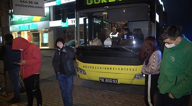 Kısıtlamayı delip minibüsle gezdiler, 'Uyuşturucu satmaya çıktık' dediler