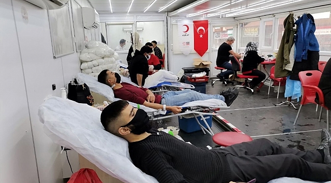 Kızılay Kulu'da 380 ünite kan aldı