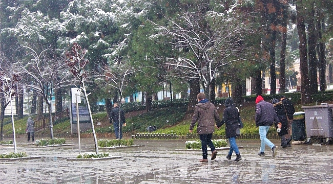 Kocaeli'nin Gebze ve Darıca ilçeleri kara kavuştu