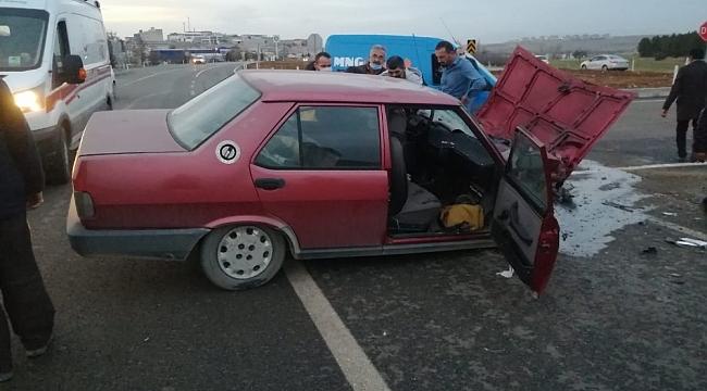 Konya'da otomobil kamyonetle çarpıştı: 2 yaralı