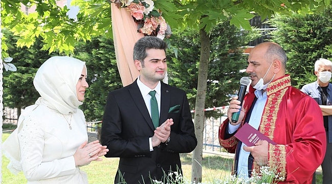 Körfez'de 2020'de 858 çift 'evet' dedi