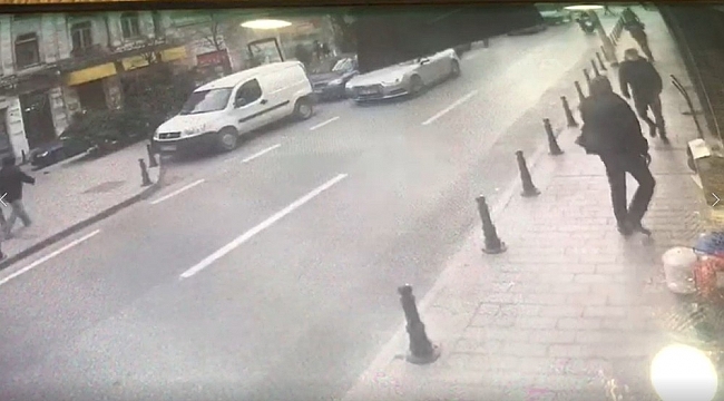 Koşarak karşıya geçmeye çalıştı motosikletliye çarptı