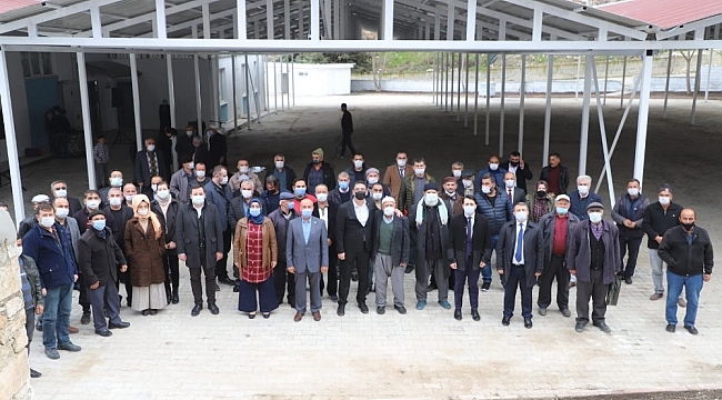Küçükköy'de kapalı pazar yeri hizmete açıldı