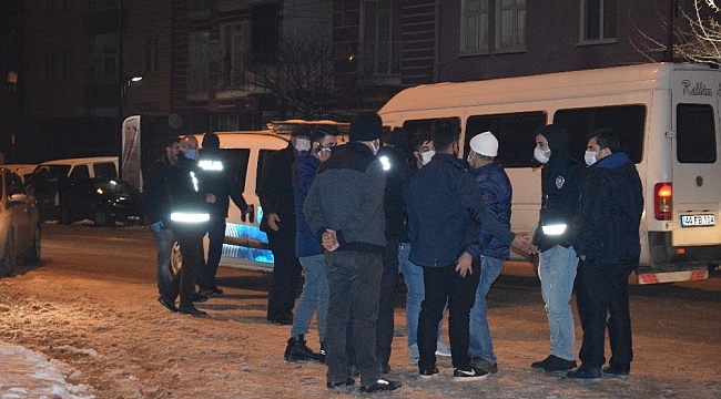 Küfürleşme kavgası kanlı bitti: 1 yaralı