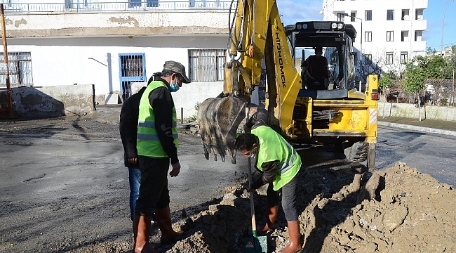 Kuşadası'nda alt ve üstyapı çalışmaları devam ediyor