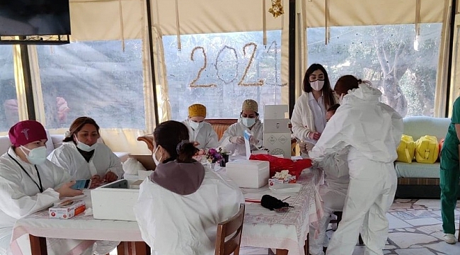 Kuşadası'nda huzurevi ve yaşlı bakım evlerinde aşı uygulaması başladı