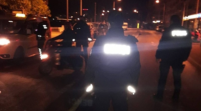 Kuşadası'nda otele kumar operasyonu, 5 kişi gözaltına alındı