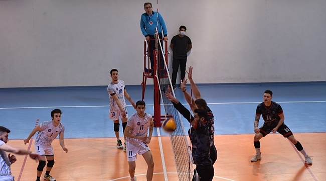 Lider ikinci yarıya galibiyetle başladı
