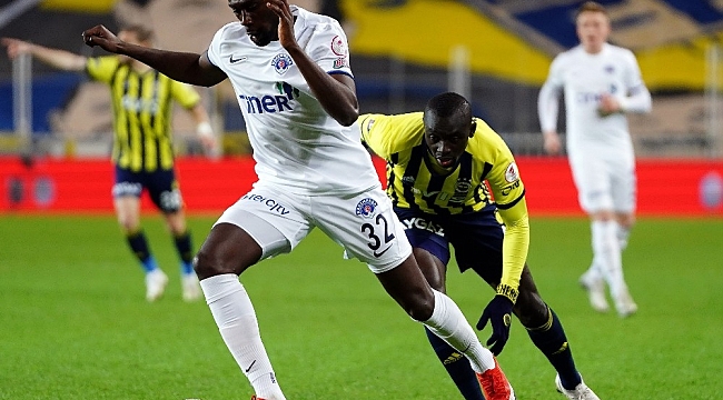 Luckassen ilk maçına çıktı