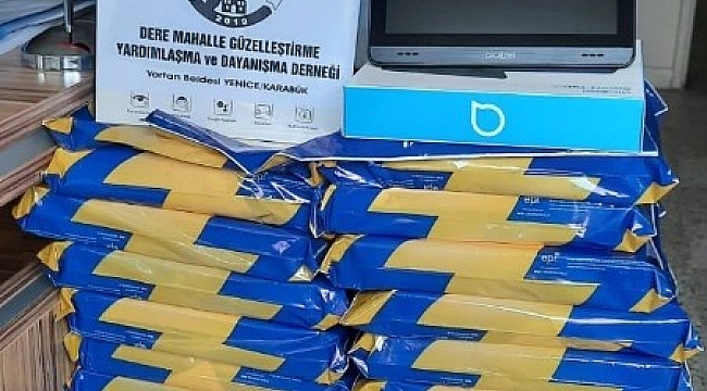 Mahalle derneğinden öğrencilere hem tablet hem de giyim desteği