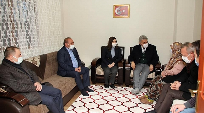 Makas çiftinden şehit ailesine ziyaret