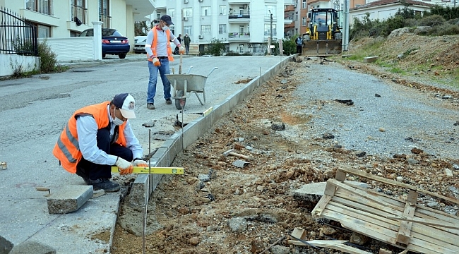 Manavgat Belediyesi'nden Mimar Sinan ve Sarılar'da kaldırım çalışması