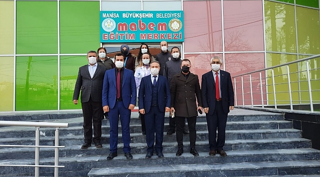 Manisa Büyükşehir'den ilçelerdeki eğitim birimlerine ziyaret