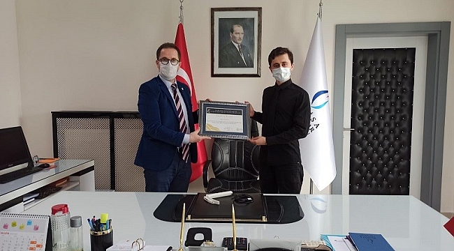 Manisa CBÜ sağlıkçılar için video laringoskop cihazı geliştirdi