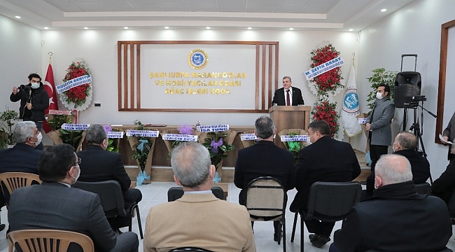Marangozlar ve mobilyacılara tapu dağıtıldı