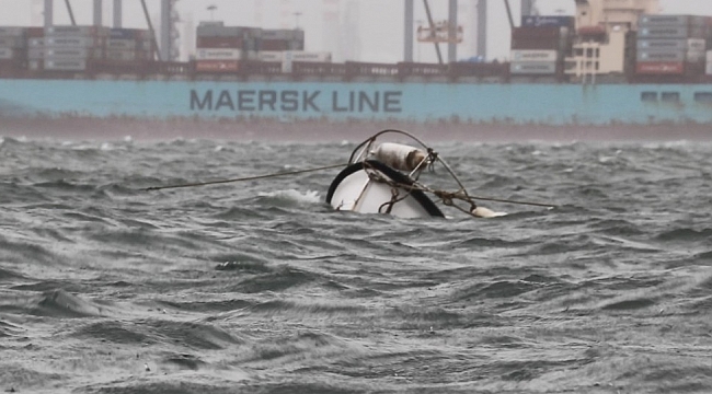 Marmara Körfezi'nde Lodos balıkçı teknesini batırdı