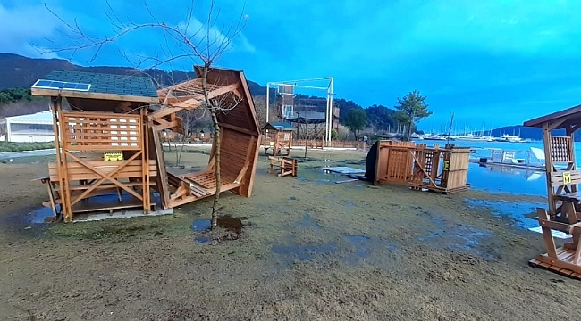 Marmaris'te fırtına sonrası çalışmalar sürüyor