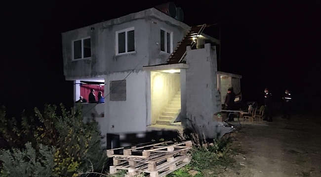 Mersin'de inşaat halindeki binada yılbaşı kutlaması yapan 18 kişi yakalandı