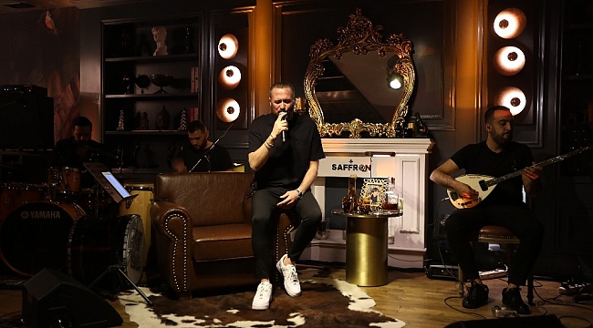 Mersinliler yeni yıla sosyal medya üzerinden yayınlanan konser ile girdi