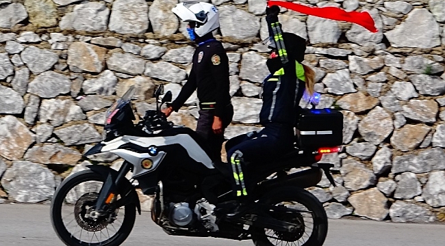 Muğla'nın Şahinleri polisleri 6 haftalık eğitimi başarı ile tamamladı