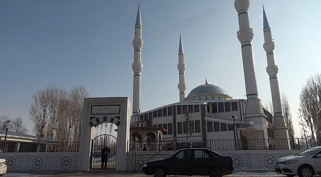 Muş'un ikinci büyük camisi Sungu'da ibadete açıldı