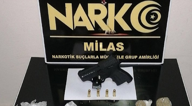 Narkotik köpeği Joshua uyuşturucuya geçit vermedi