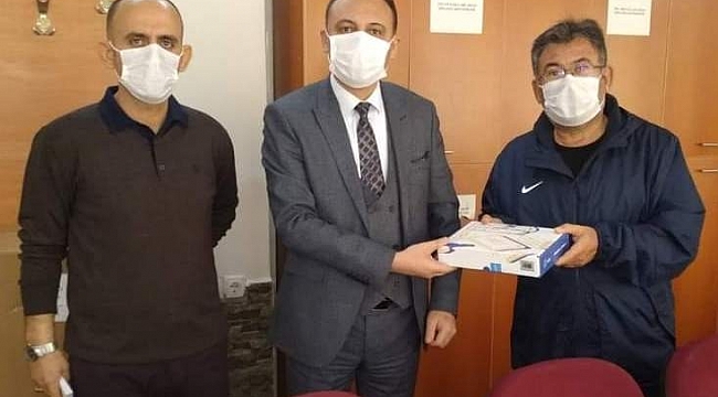 Öğrenciler tabletlerine kavuştu