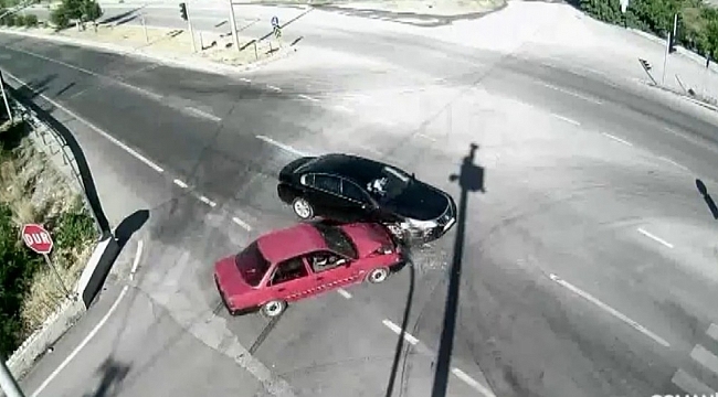 Osmaniye'deki trafik kazaları kameralara yansıdı
