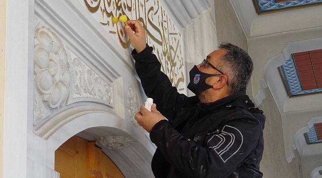 Polis memuru sanatçı