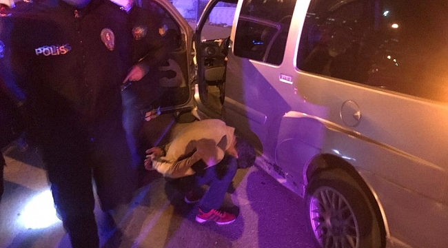 Polisten 30 dakika boyunca kaçtı, yakalanınca 'Benim abim de polis' dedi