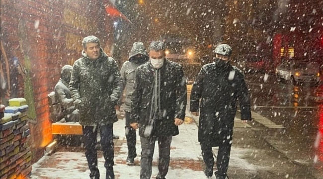 Pursaklar Belediye Başkanı karla mücadele için sahada