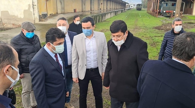 Rektör Aldemir, Sümer Basma Fabrikası'nda incelemelerde bulundu