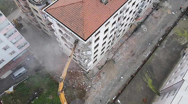 Rize'nin Pisa Kuleleri yıkılmaya başlandı