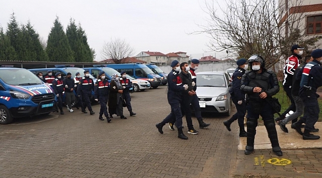 Sakarya'da jandarma ekiplerince yakalanan bin 95 kişi tutuklandı