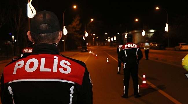 Sakarya'da kısıtlamaya uymayan 157 kişiye 174 bin TL para cezası