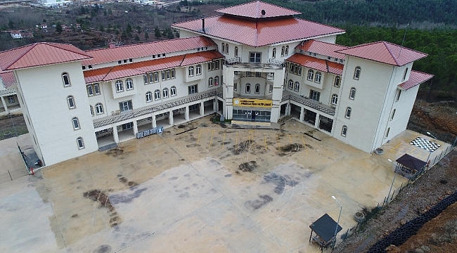 Sarı Hoca'nın ismi İmam Hatip Lisesi ile yaşayacak