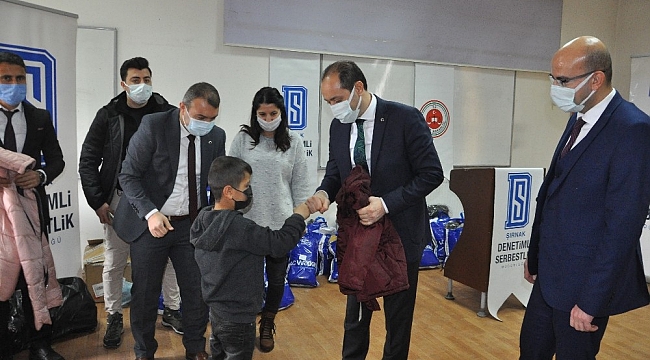 Şırnak'ta tutuklu ve hükümlü yakınlarına giysi yardımı