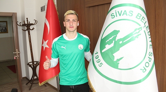 Sivas Belediyespor Pekin Köşnek'i kadrosuna kattı