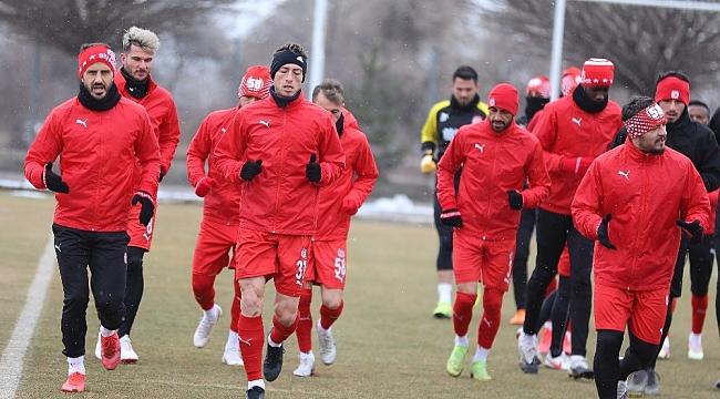 Sivasspor'da Marcelo Goiano 6 ay yok!