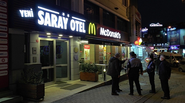 Sokakta kalan evsiz vatandaşlara yardım eli