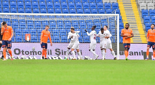 Süper Lig: Medipol Başakşehir: 1 - Hatayspor: 5