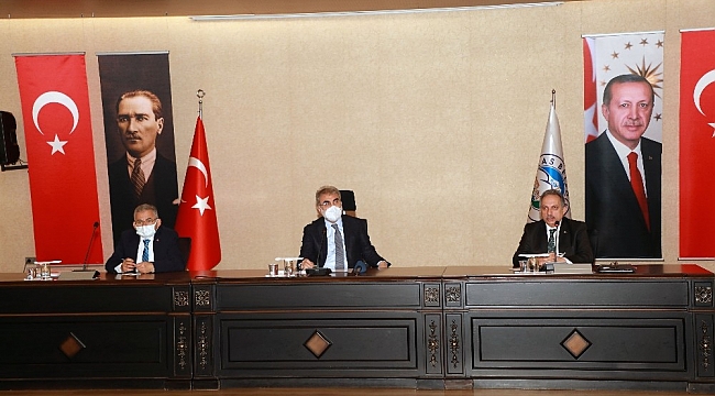 Talas'ta madencilerle toplantı