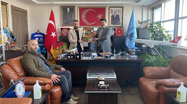 Taraftarlardan Havaalanı Müdürü Akyüz'e destek teşekkürü