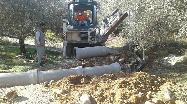 Tarsus'ta büz boru döşeme çalışmaları