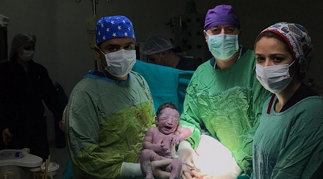 Tatvan'da yılın ilk bebeği 'Sinem Efsan' oldu